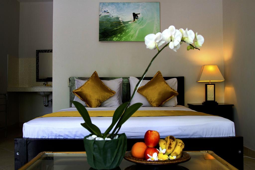 Ropik & Alik Home Stay Улувату Экстерьер фото