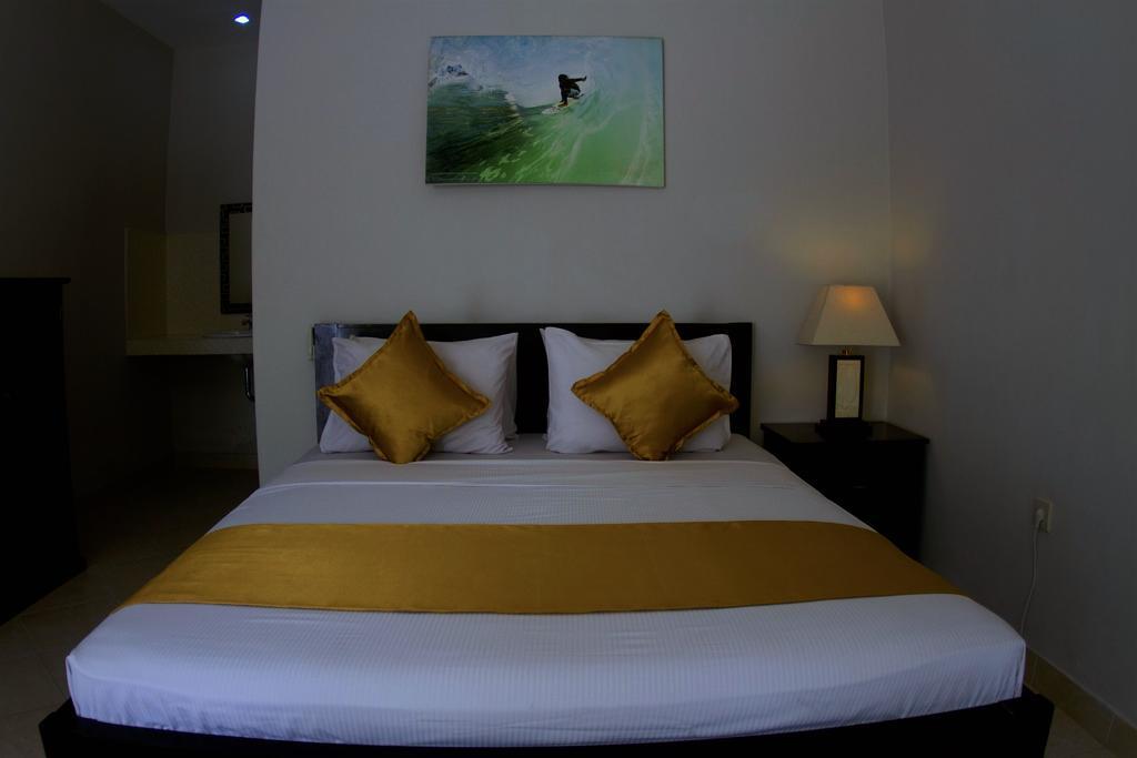 Ropik & Alik Home Stay Улувату Экстерьер фото