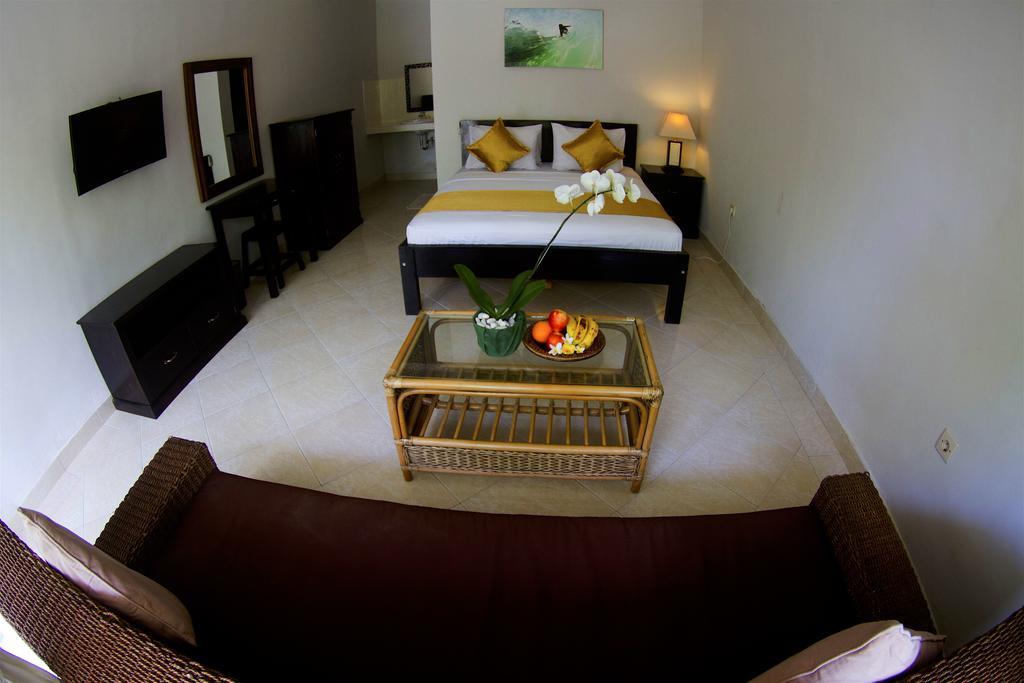 Ropik & Alik Home Stay Улувату Экстерьер фото